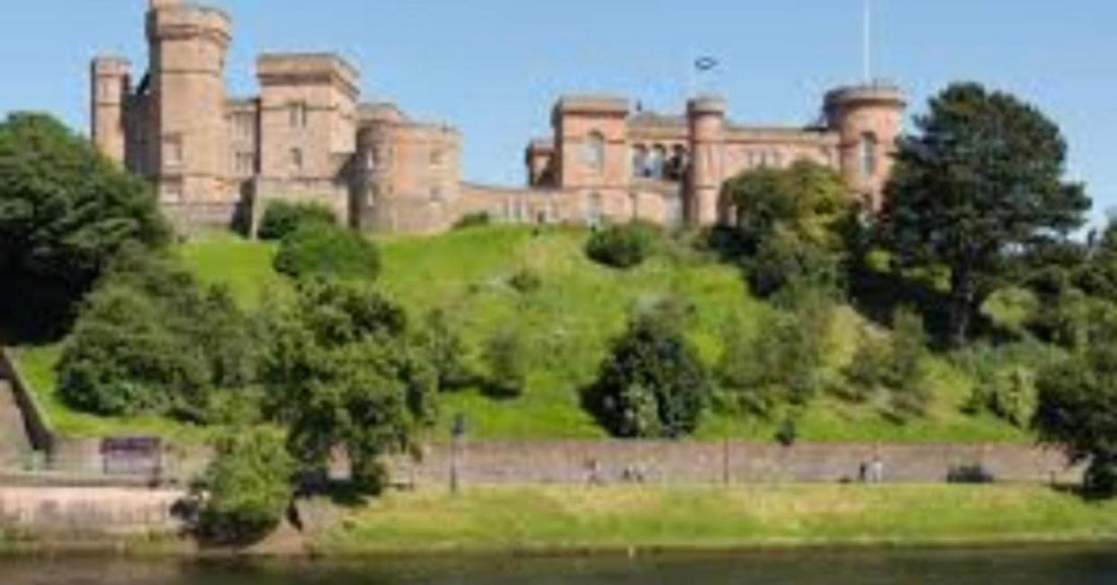 Inverness City Apartments - Modern & Bright Apartment Close To Raigmore Hospital & Shops Inshes Екстериор снимка