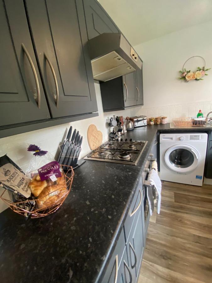Inverness City Apartments - Modern & Bright Apartment Close To Raigmore Hospital & Shops Inshes Екстериор снимка