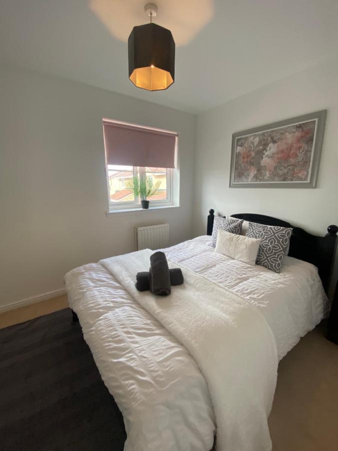 Inverness City Apartments - Modern & Bright Apartment Close To Raigmore Hospital & Shops Inshes Екстериор снимка
