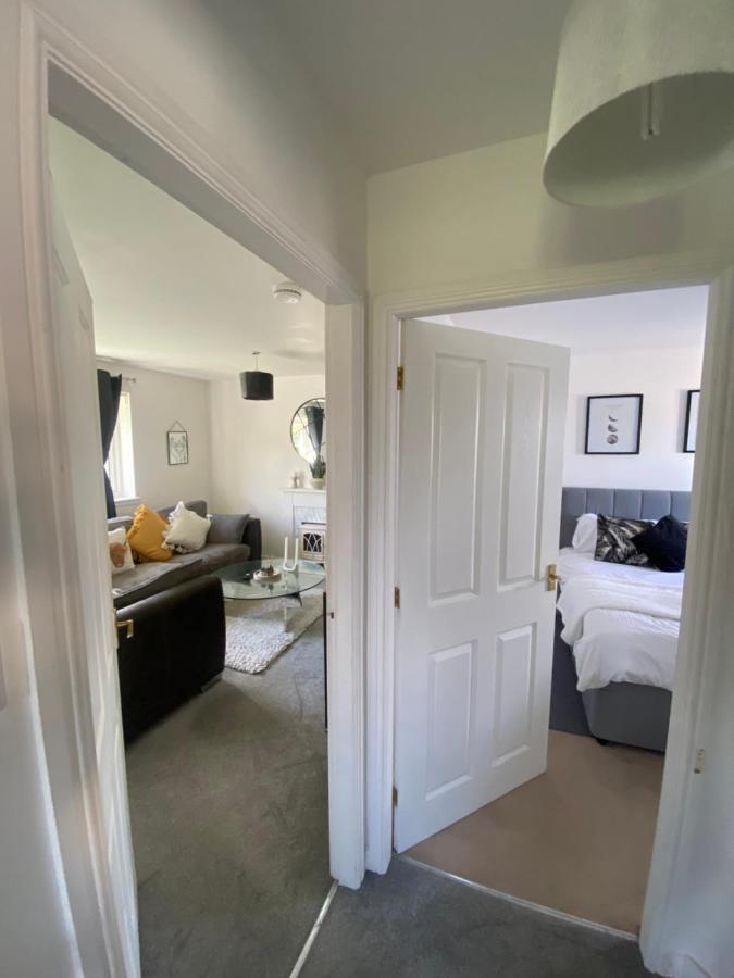 Inverness City Apartments - Modern & Bright Apartment Close To Raigmore Hospital & Shops Inshes Екстериор снимка